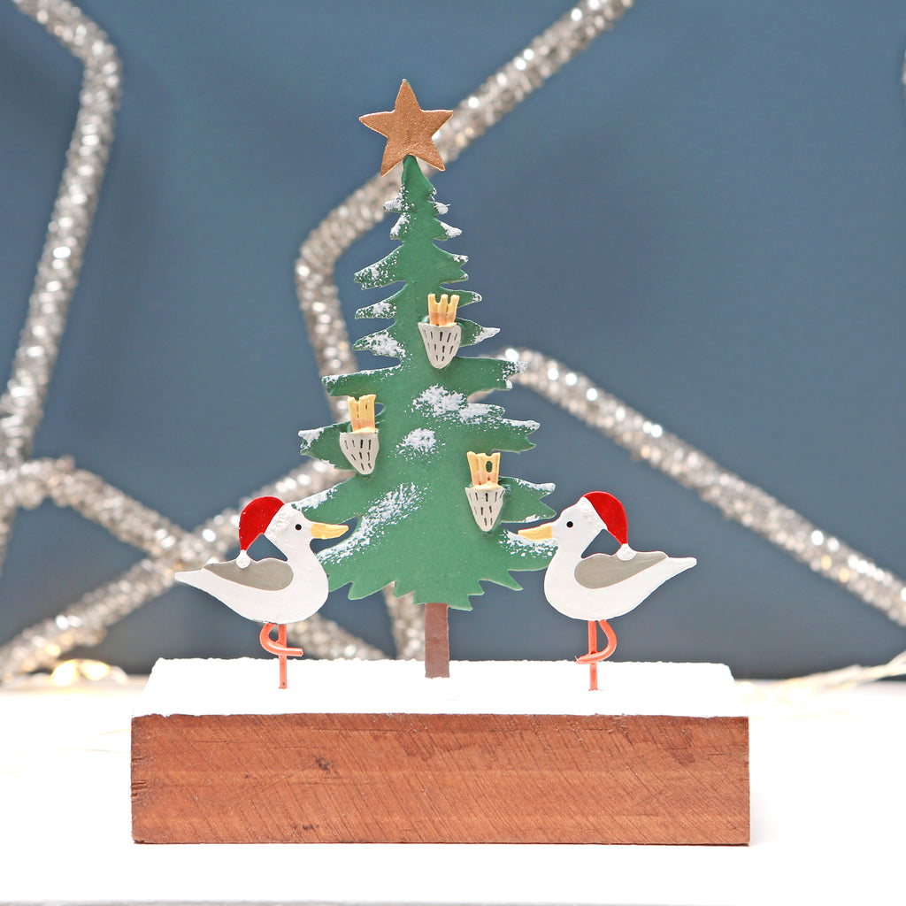 Christmas Tree And Seagulls With Chips Decoration